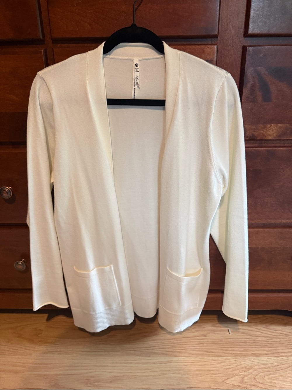 Leo & Nicole Open Front Cream Cardigan with Pockets size Large